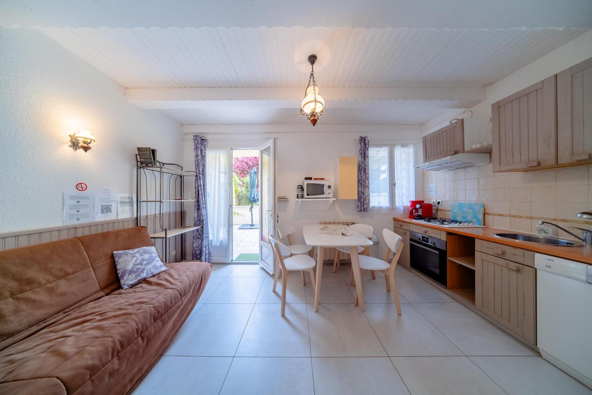 Les Ecureuils Apartment *